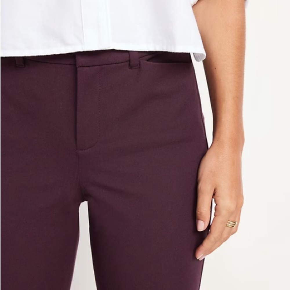 Old Navy Women's High Waisted Pixie Skinny Pants in Wine Stain Size 12